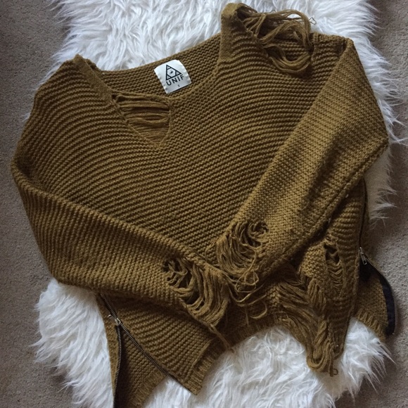 UNIF Sweaters - UNIF Hangover Sweater